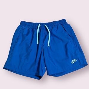 Nike Sportswear Men's Club Woven Shorts Blue & Mint Swoosh logo 5.5" Size M Swim